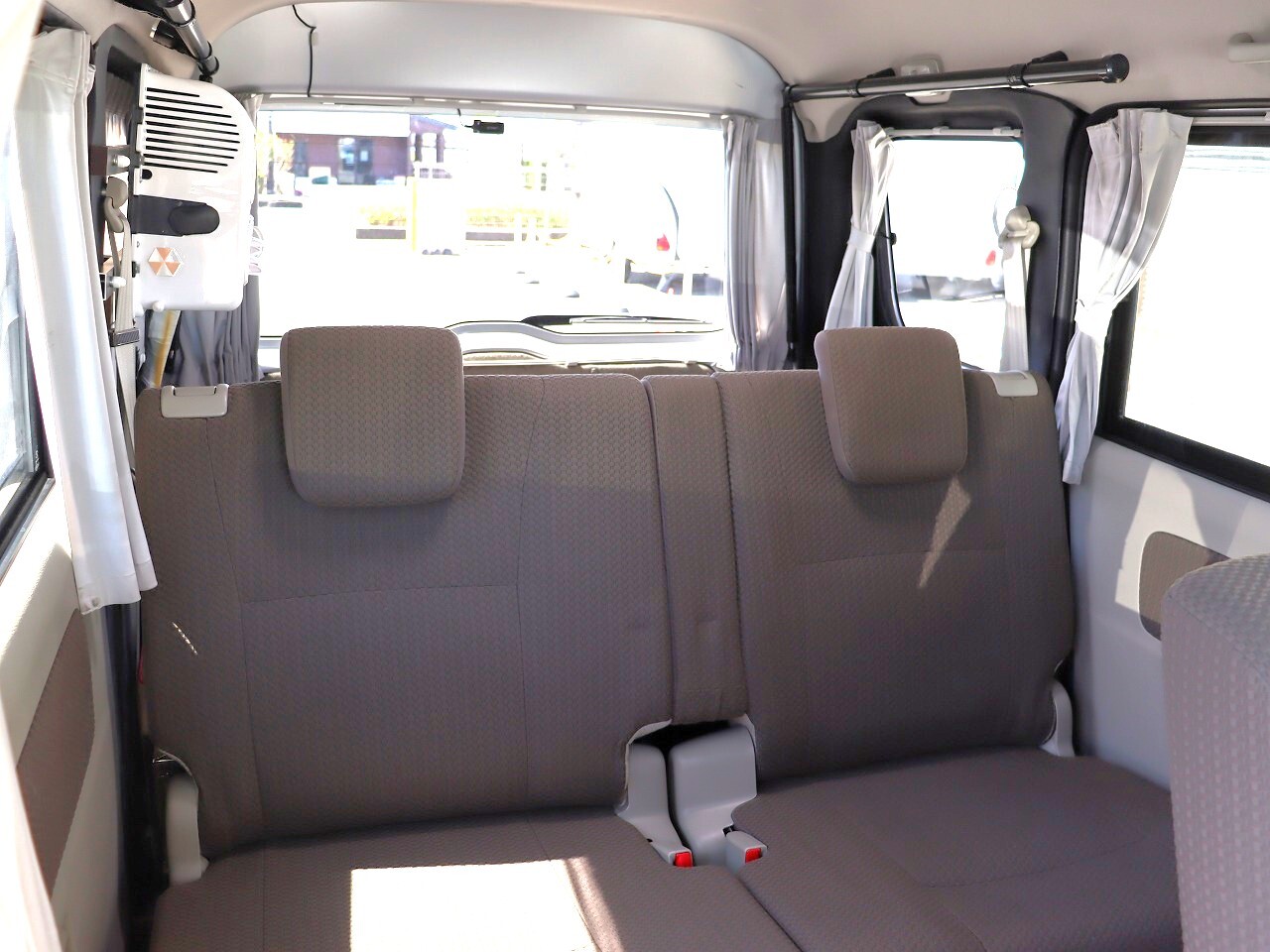 キャンピングカー軽キャンパー