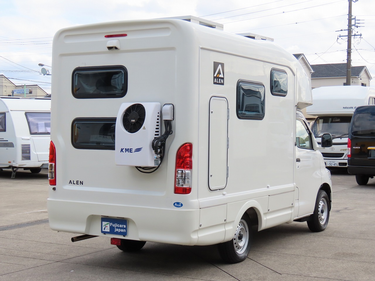 キャンピングカーキャブコン