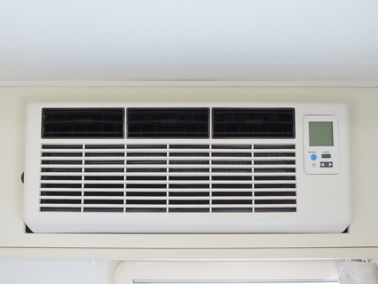 キャンピングカーキャブコン