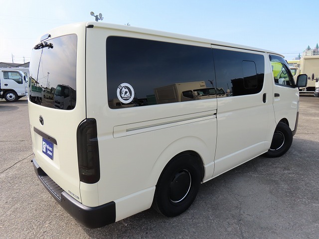 キャンピングカーバンコン