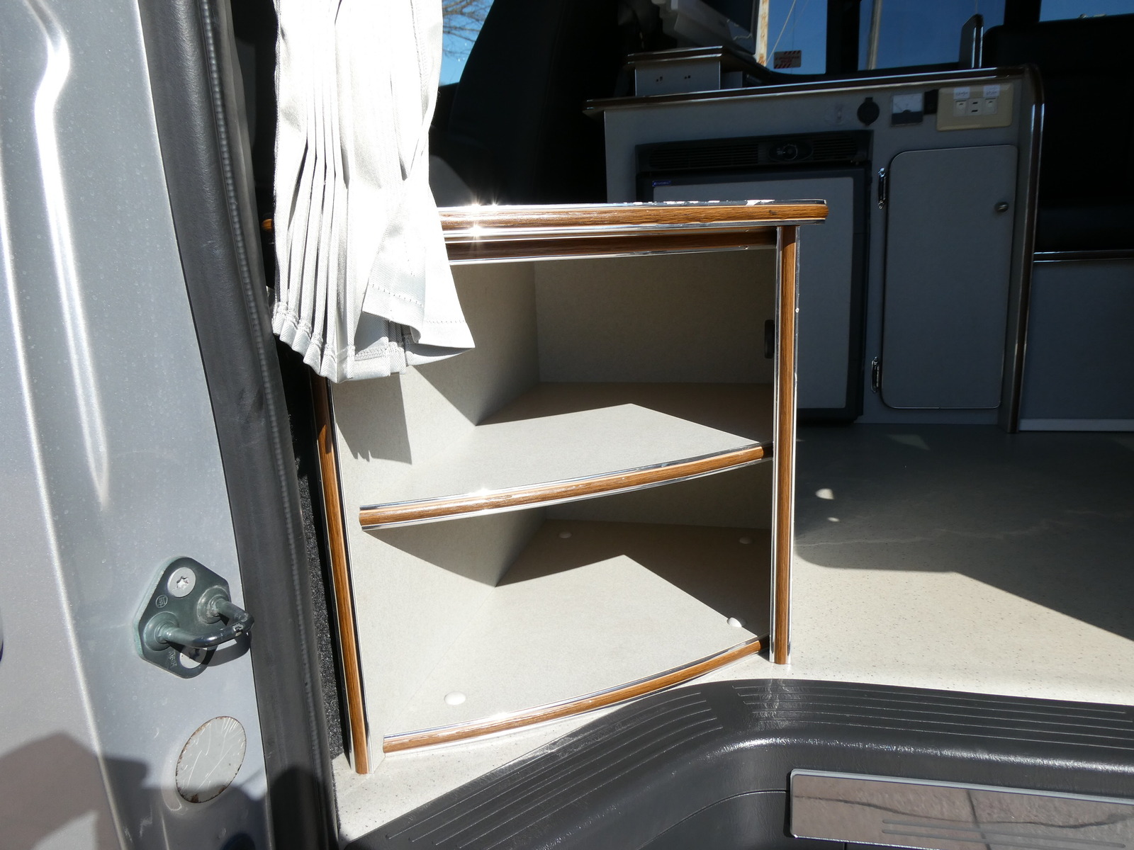 キャンピングカーバンコン