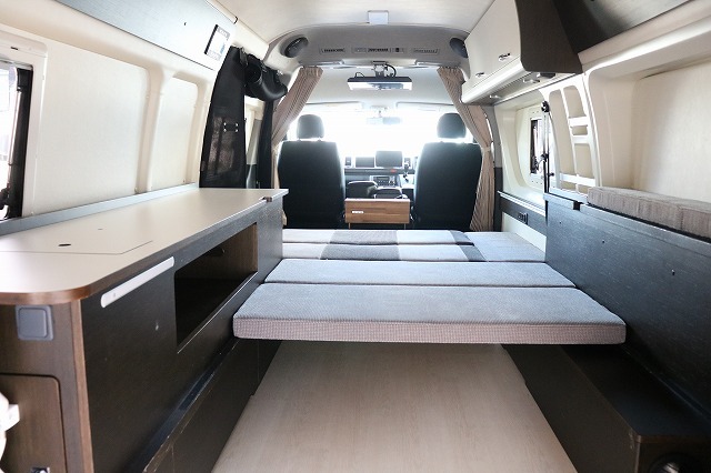 キャンピングカーバンコン