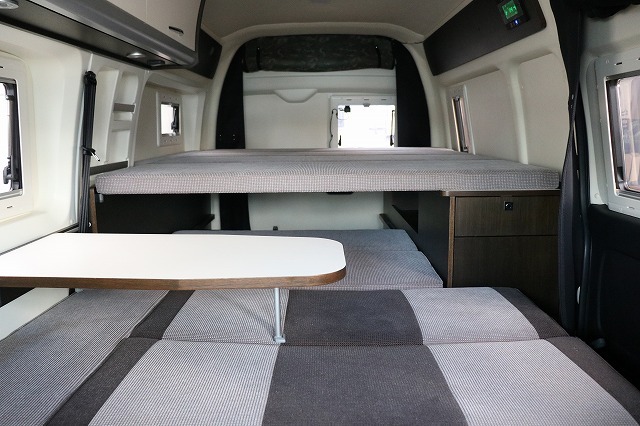 キャンピングカーバンコン