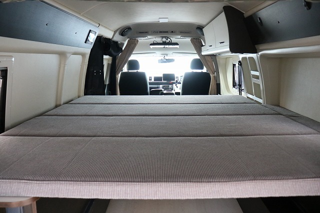 キャンピングカーバンコン