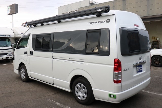 キャンピングカーバンコン