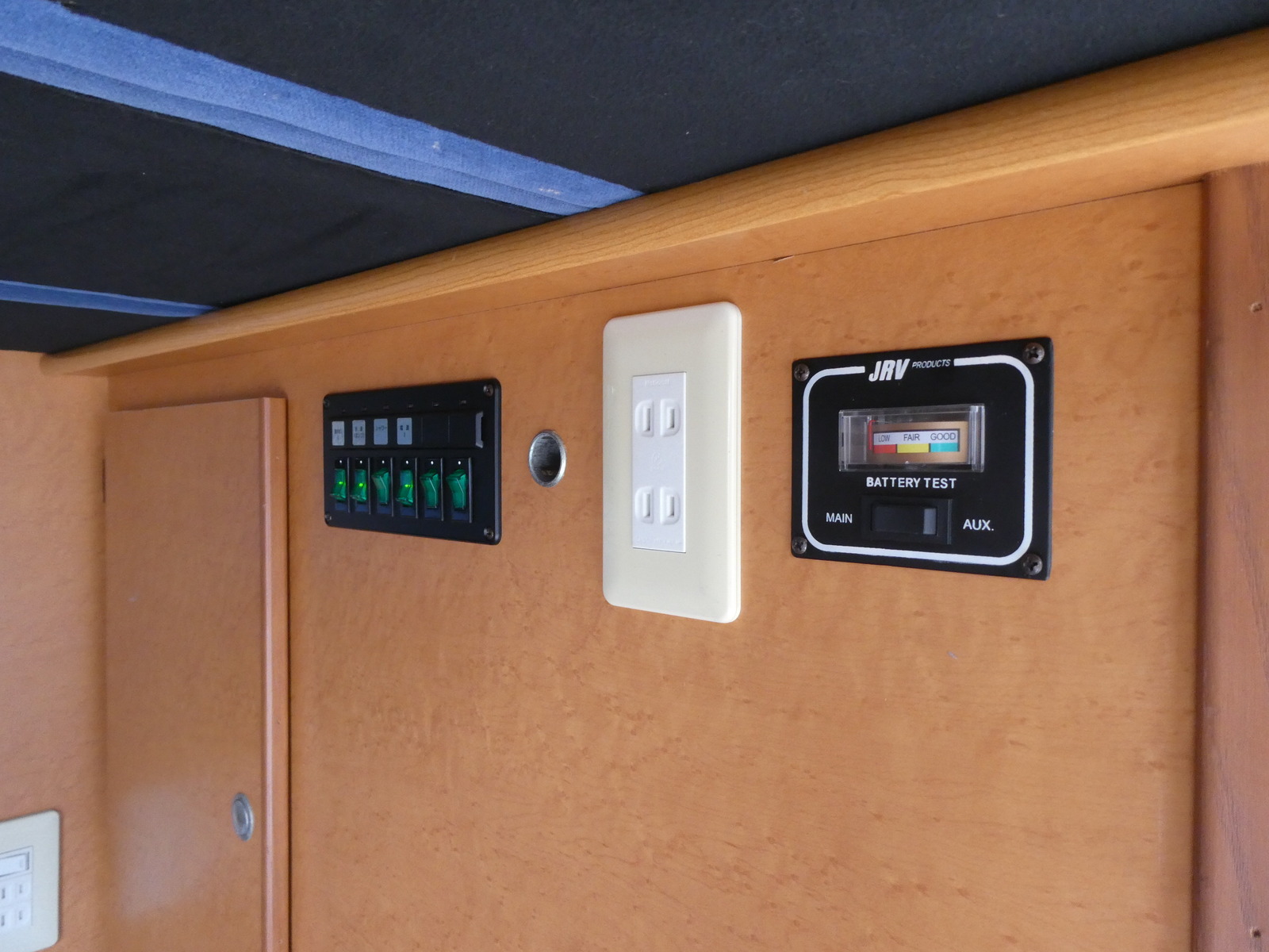 キャンピングカーバンコン