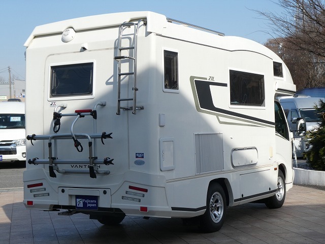 キャンピングカーキャブコン