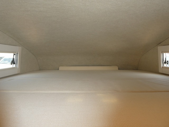 キャンピングカーキャブコン