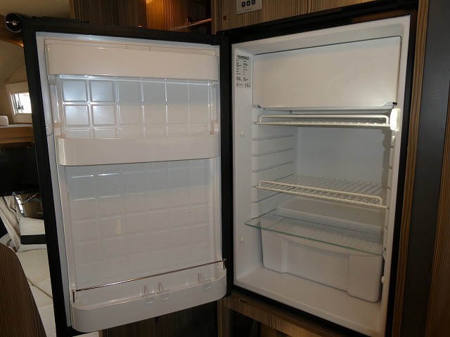 キャンピングカーキャブコン