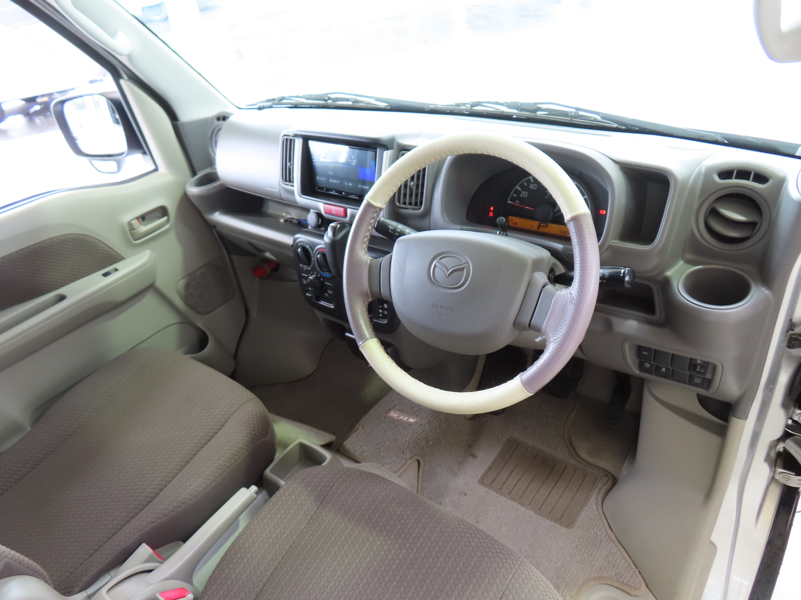 キャンピングカー軽キャンパー