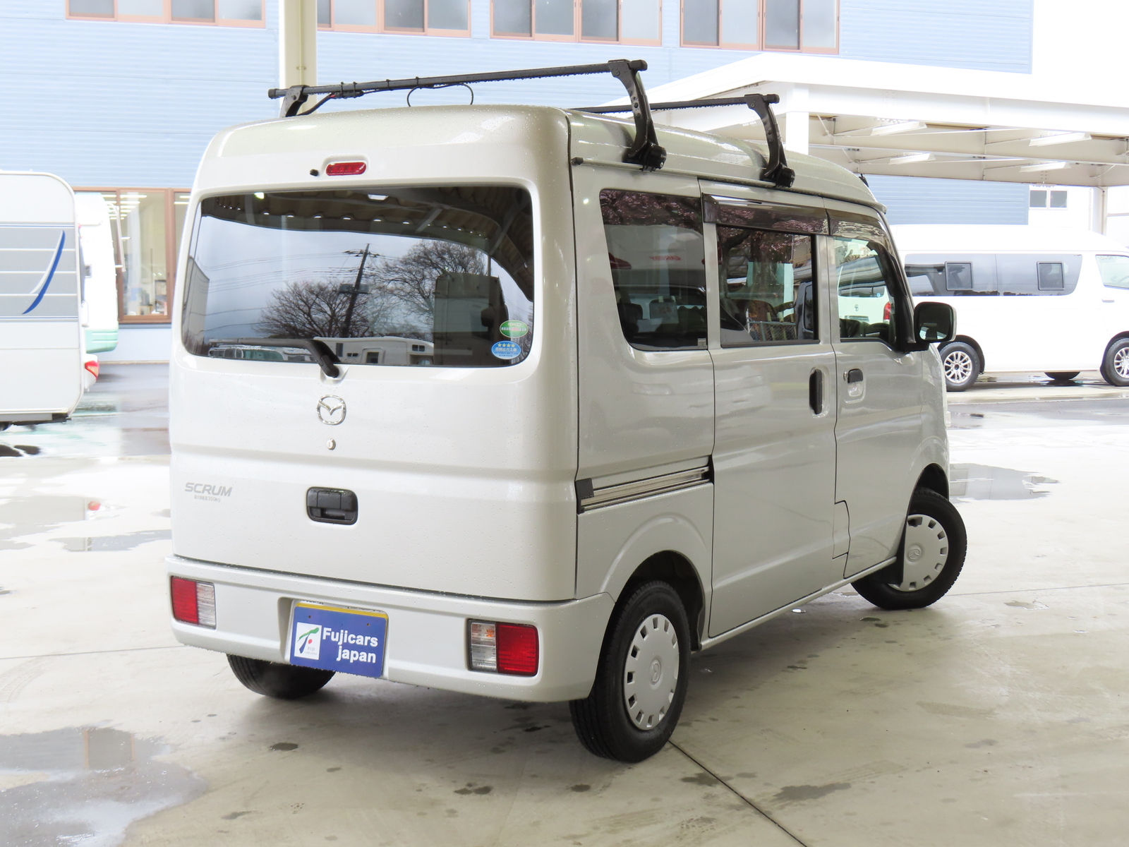 キャンピングカー軽キャンパー