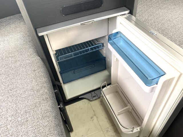 キャンピングカーキャブコン
