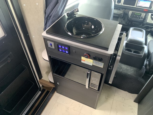 キャンピングカーキャブコン