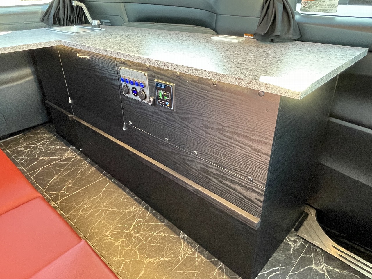 キャンピングカーバンコン