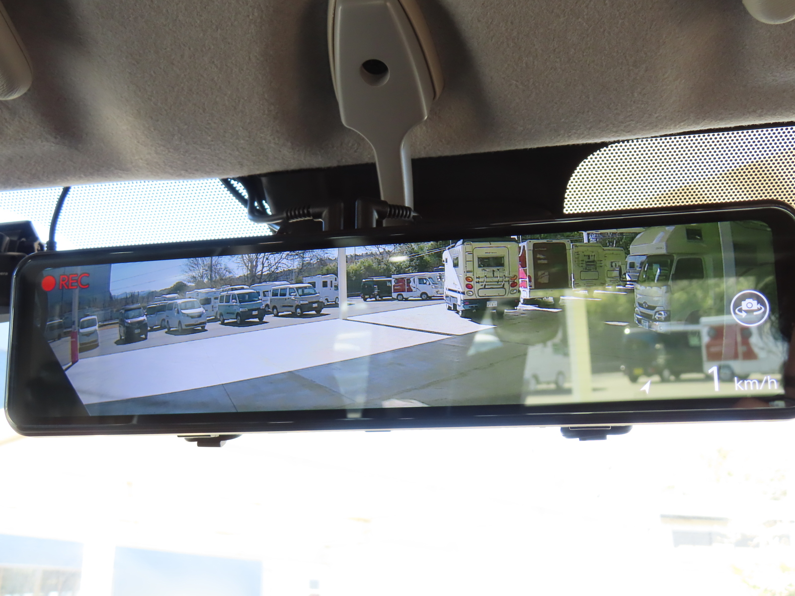 キャンピングカーバンコン