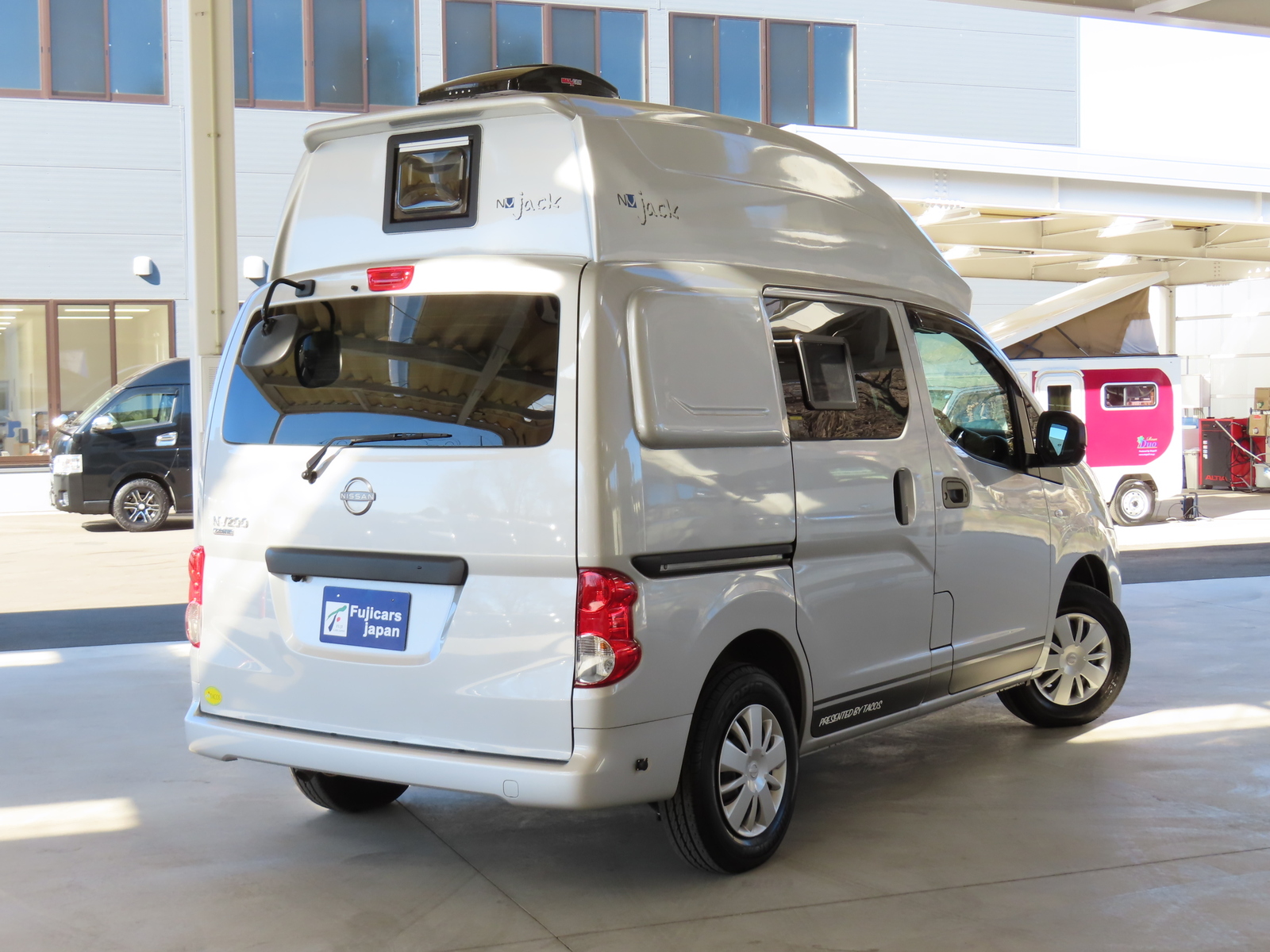 キャンピングカーバンコン