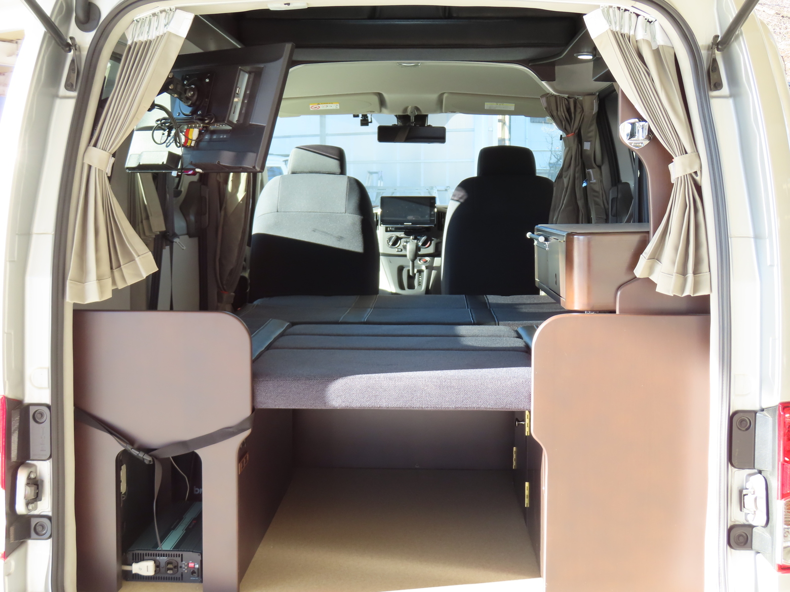 キャンピングカーバンコン