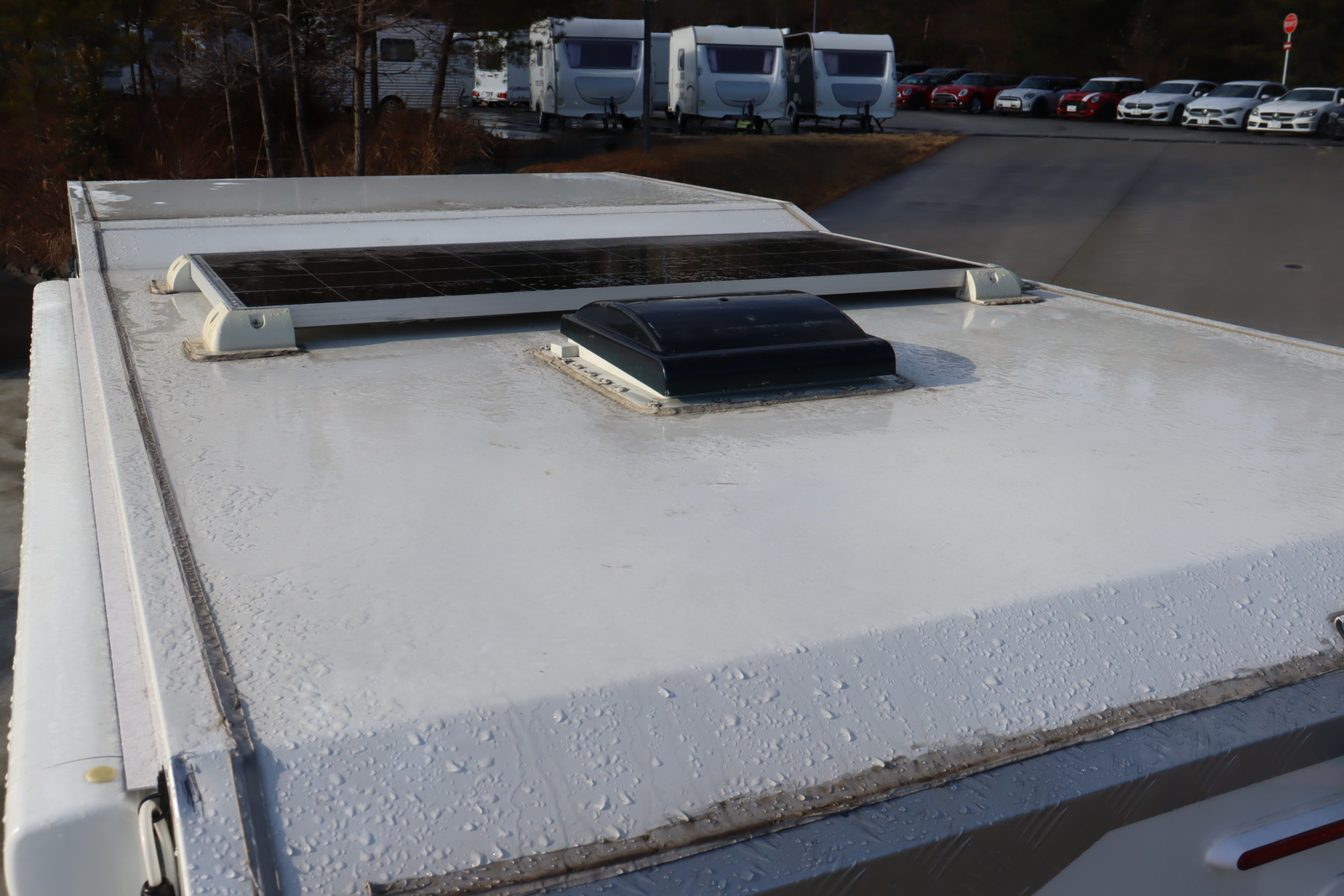 キャンピングカーキャブコン