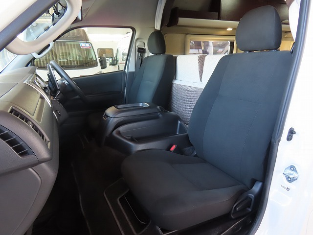 キャンピングカーバンコン