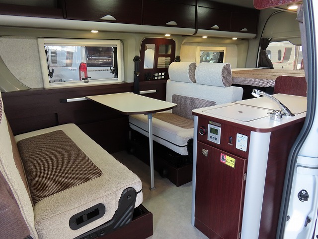 キャンピングカーバンコン