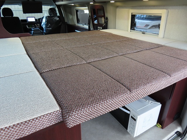 キャンピングカーバンコン