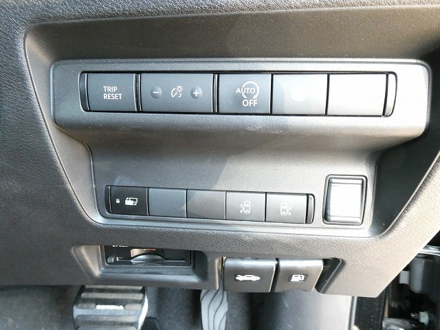 日産セレナ