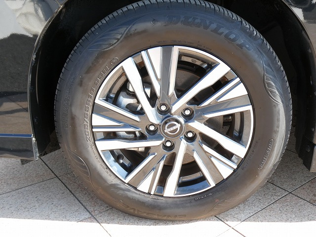 日産セレナ