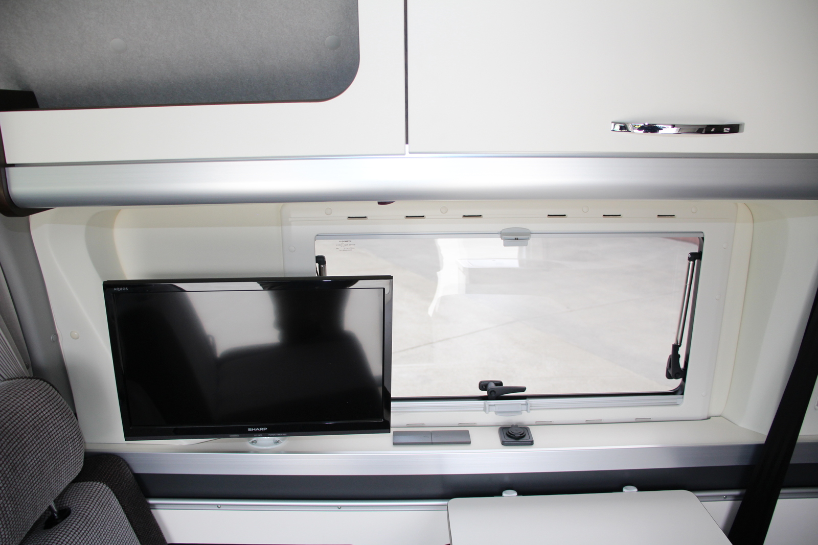 キャンピングカーバンコン