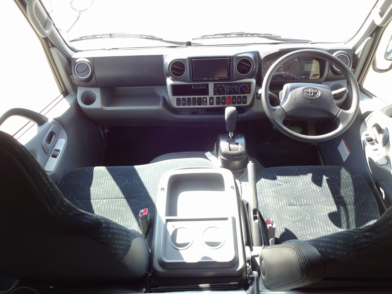 キャンピングカーキャブコン