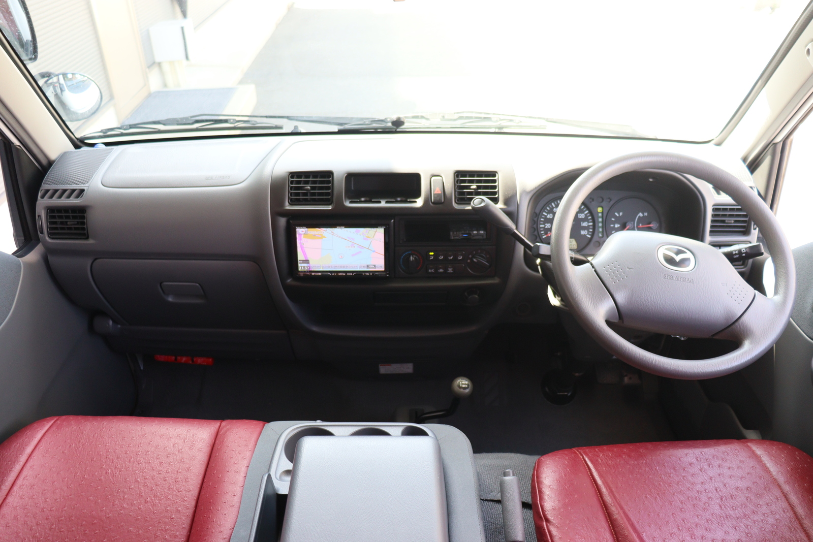 キャンピングカーキャブコン