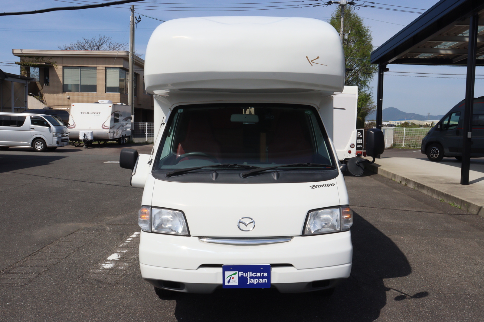 キャンピングカーキャブコン