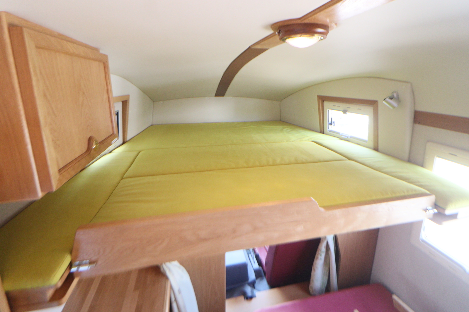 キャンピングカーキャブコン