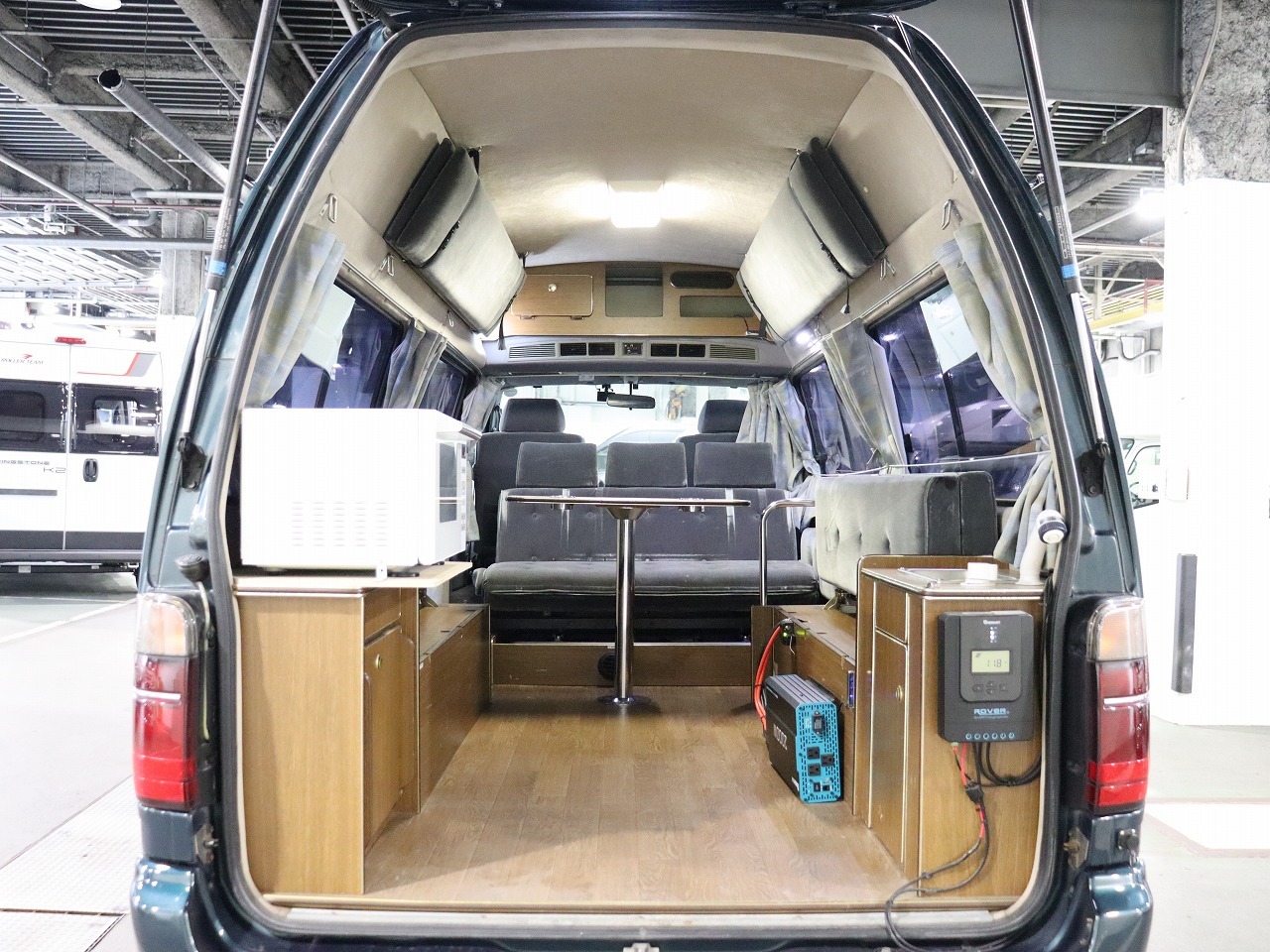 キャンピングカーバンコン