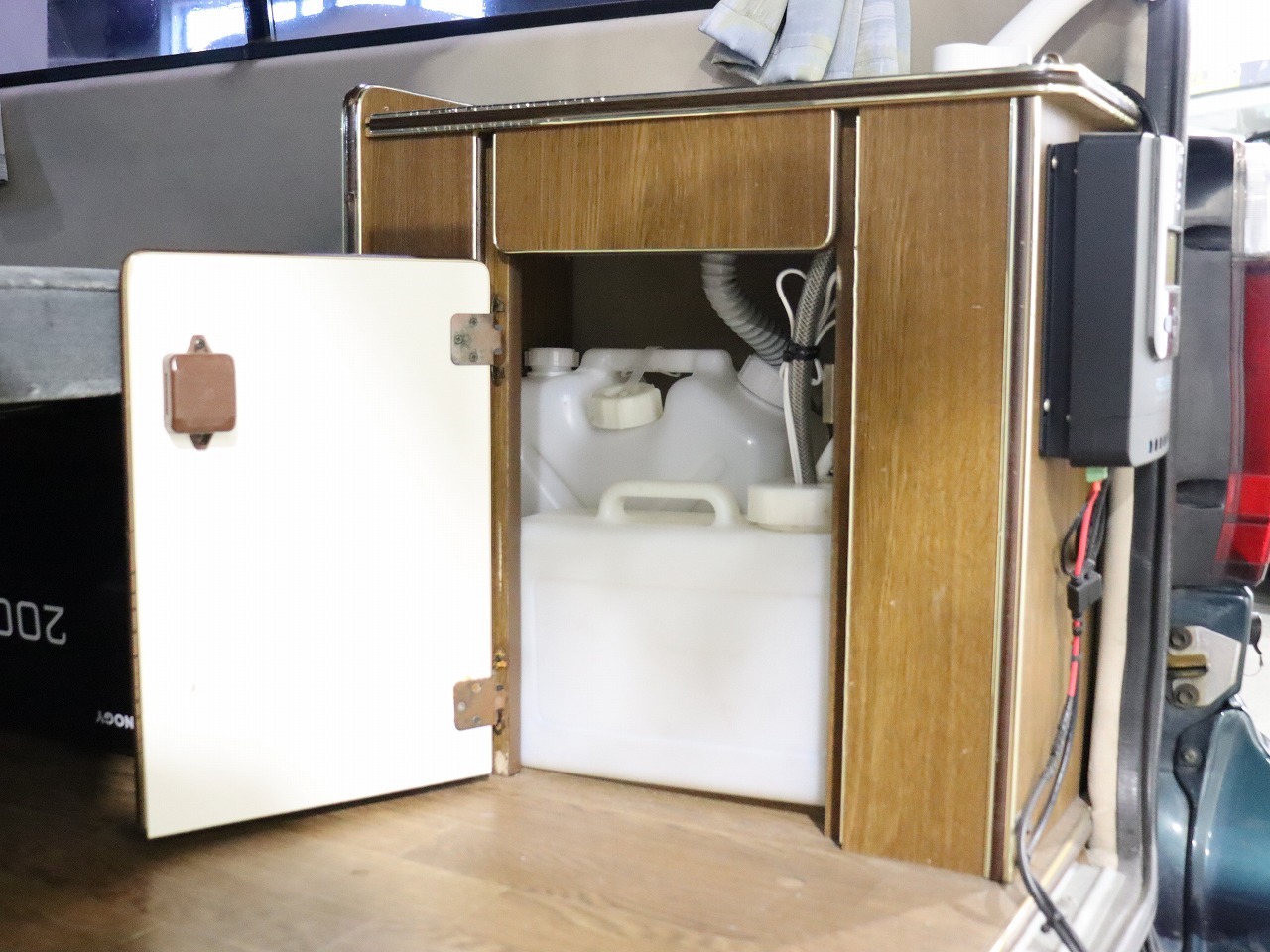 キャンピングカーバンコン