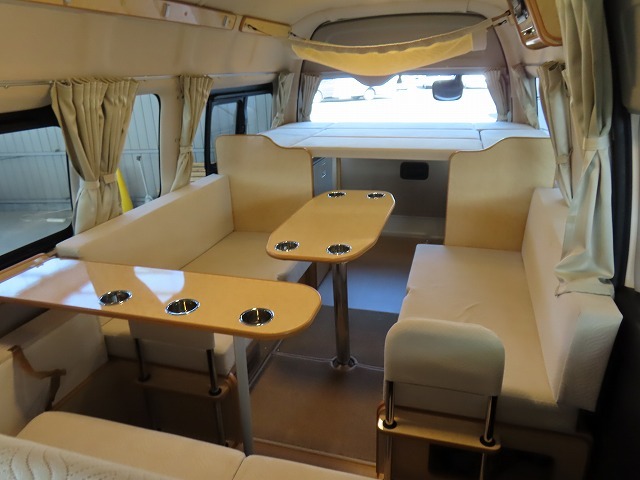 キャンピングカーバンコン