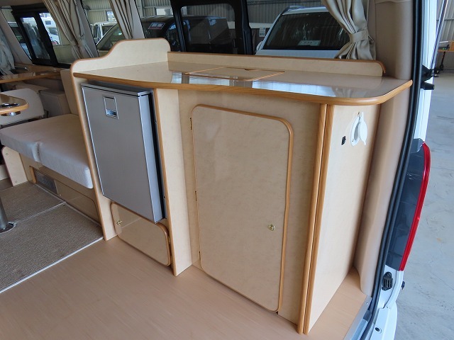 キャンピングカーバンコン