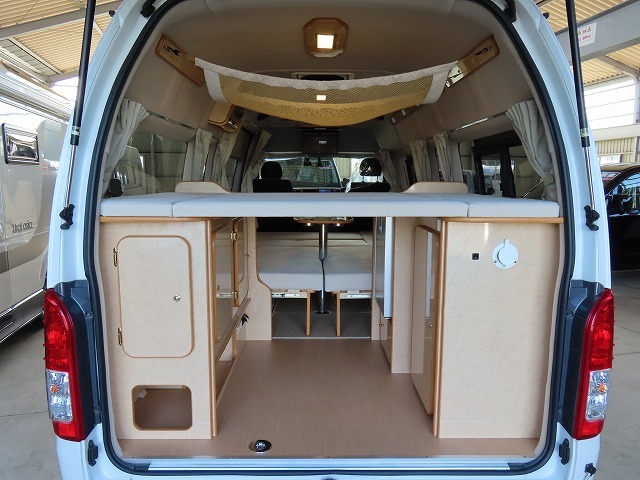 キャンピングカーバンコン