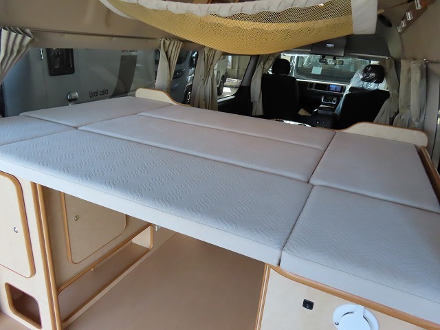 キャンピングカーバンコン