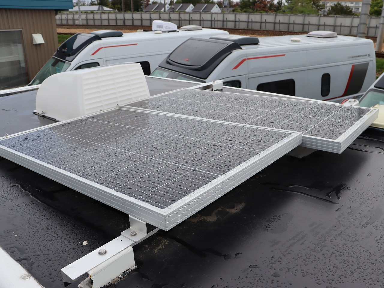 キャンピングカーキャブコン