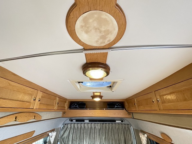 キャンピングカーバンコン