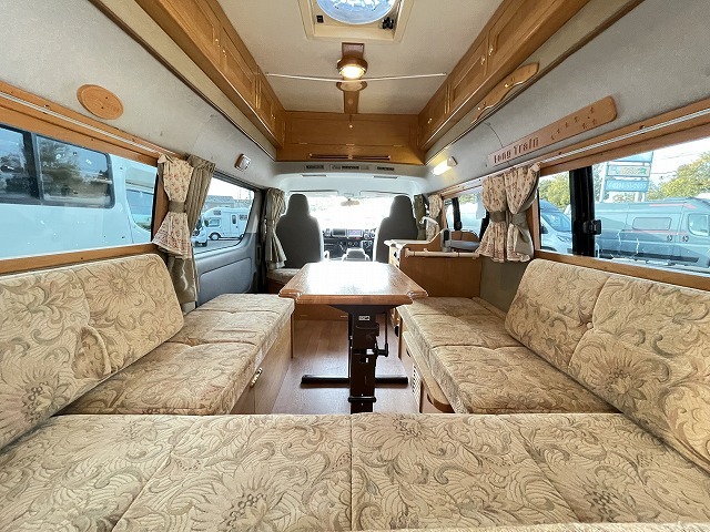 キャンピングカーバンコン