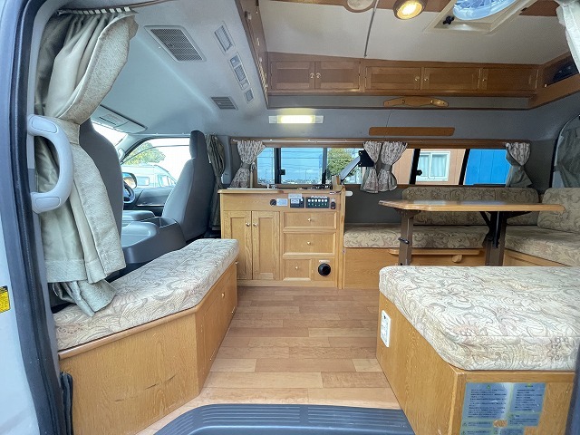 キャンピングカーバンコン