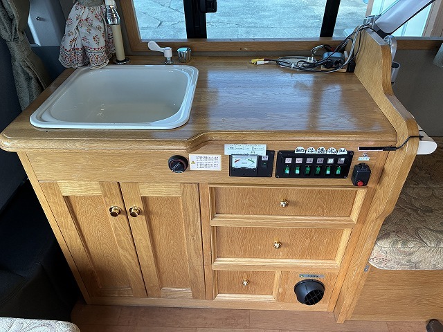 キャンピングカーバンコン