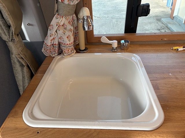 キャンピングカーバンコン