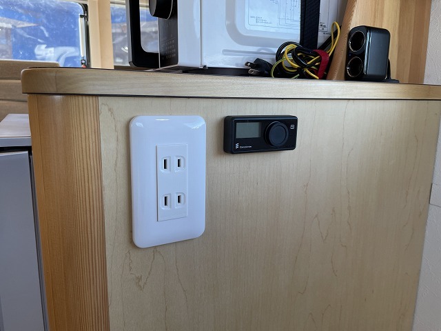 キャンピングカートレーラー