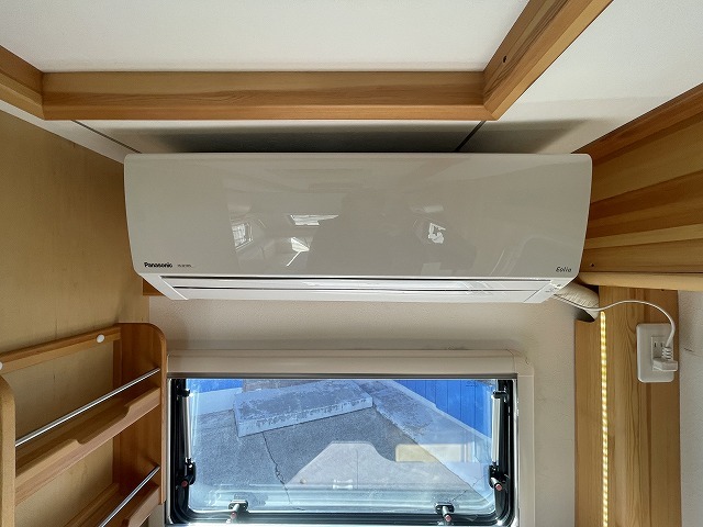 キャンピングカートレーラー