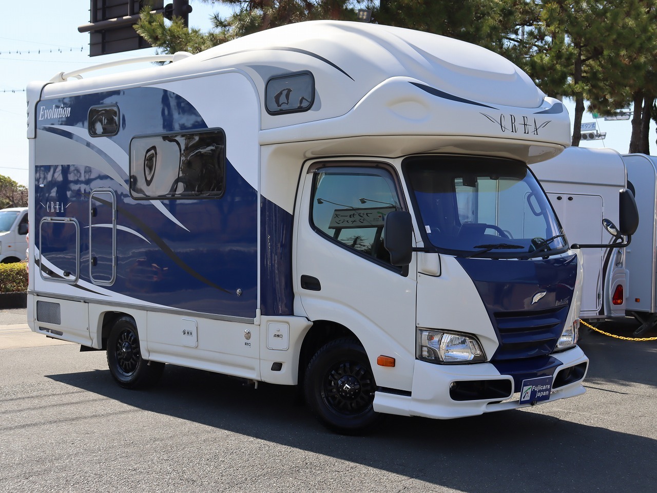 キャンピングカーキャブコン