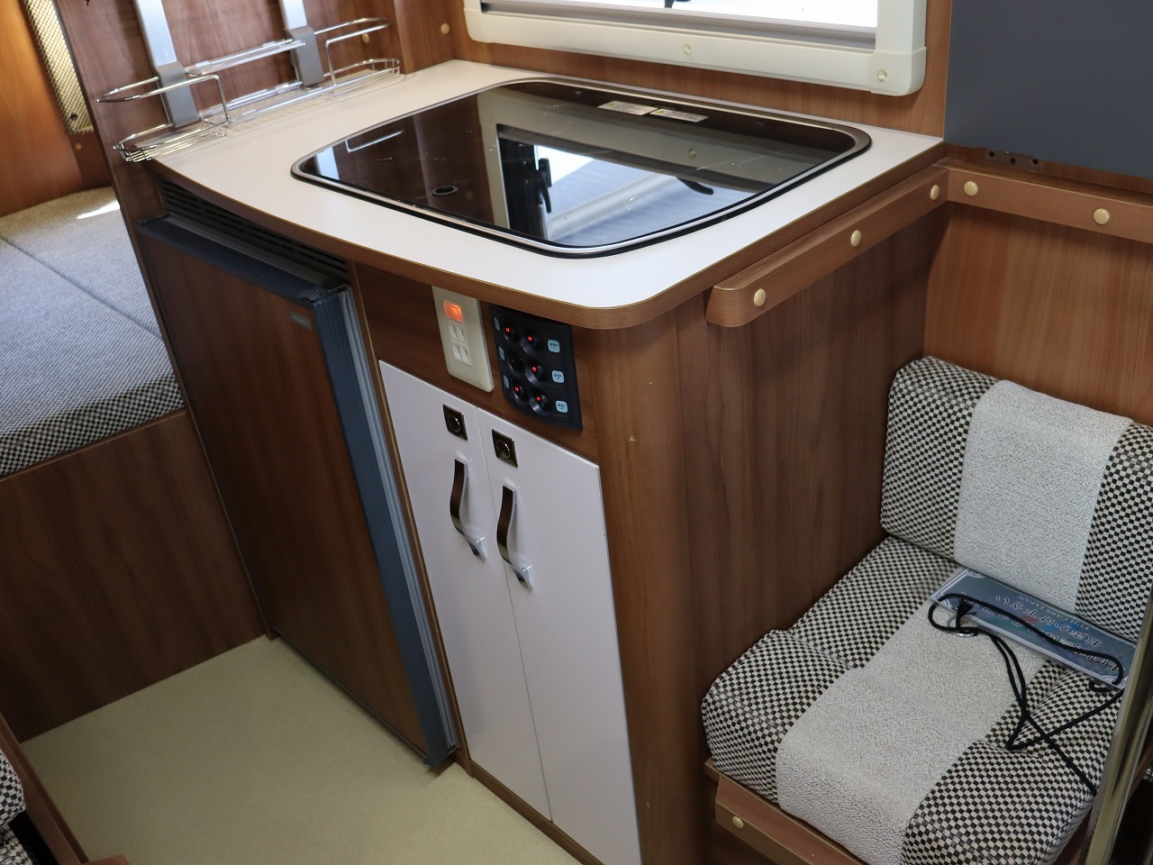 キャンピングカーキャブコン