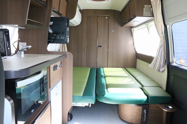 キャンピングカーバンコン