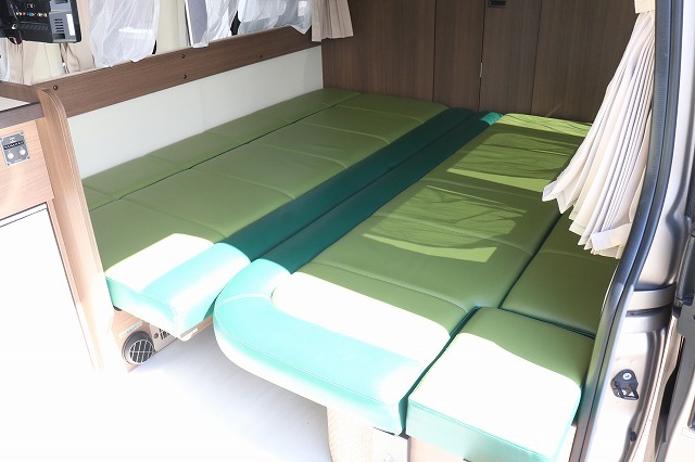 キャンピングカーバンコン